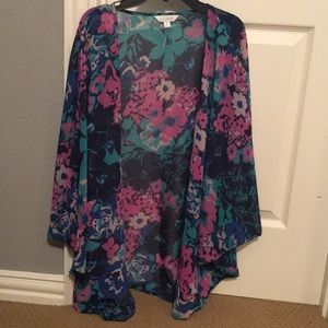 Charming Charlie lightweight floral kimono